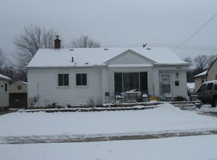 30955 Rosslyn Ave, Garden City, MI 48135