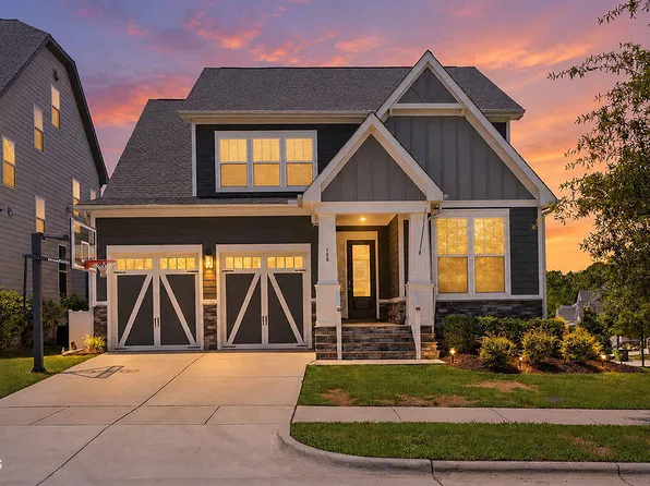 100 Oaks End Dr, Holly Springs, NC 27540