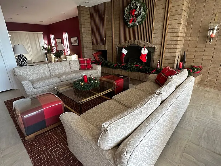 245 N Vine St #901 — Photo 49