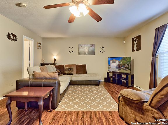 4th image of 3911 Privet Pl
