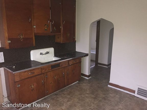4th image of 3893 E 57th St APT 3