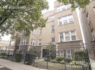 2625 N Ridgeway Ave #3N, Chicago, IL 60647
