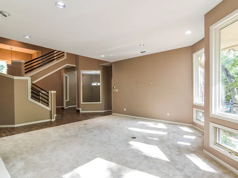 1113 Shady Oaks Cir — Photo 14