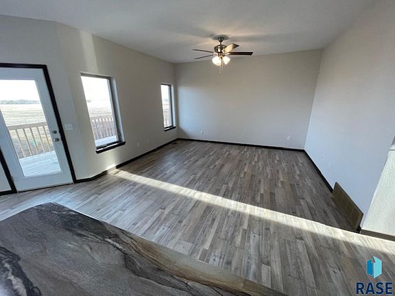 5th image of 2621 S Lana Dr