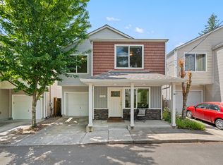 11936 SE Market St, Portland, OR 97216