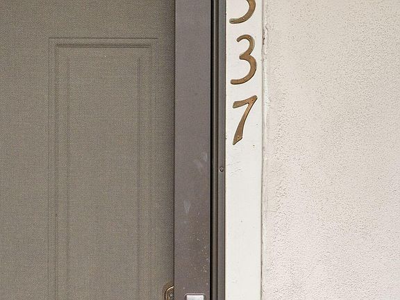 2nd image of 337 Spoonbill Ln