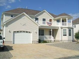 77 Tiller Dr, Waretown, NJ 08758
