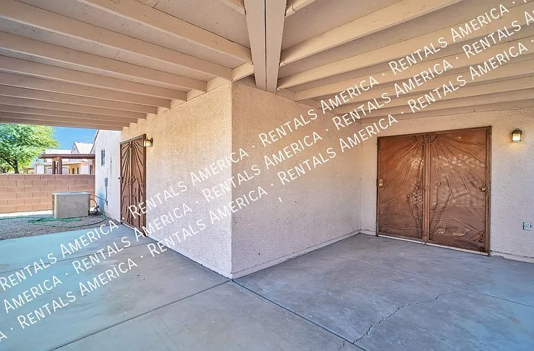 2252 W Silver River Way — Photo 23