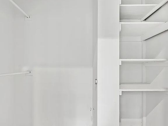 4th image of 321 E 69th St APT 3C