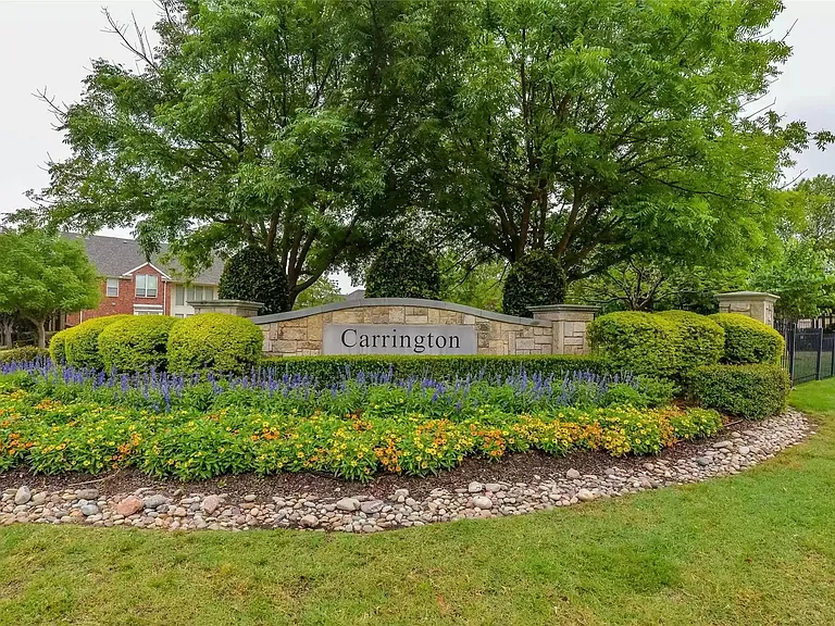 231 Carrington Ln — Photo 34
