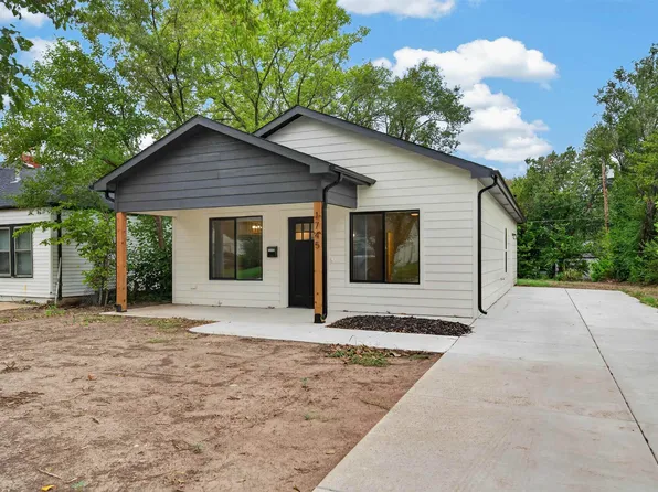 1745 N Chautauqua Ave, Wichita, KS 67214