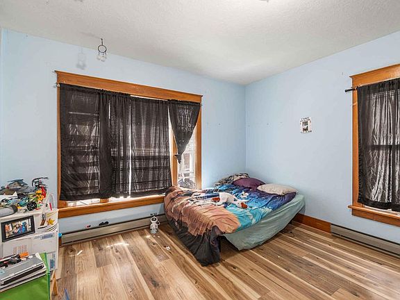 5th image of 1545 13th Ave