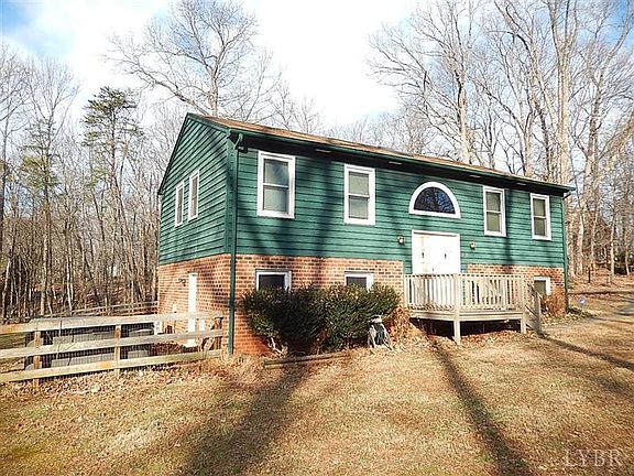 3rd image of 101 Bridle Rock Ct
