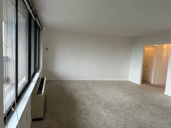 3701 S George Mason Dr, Falls Church, VA