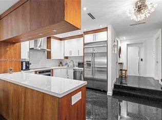 21145 Helmsman Dr #Townhouse N11, Miami, FL 33180