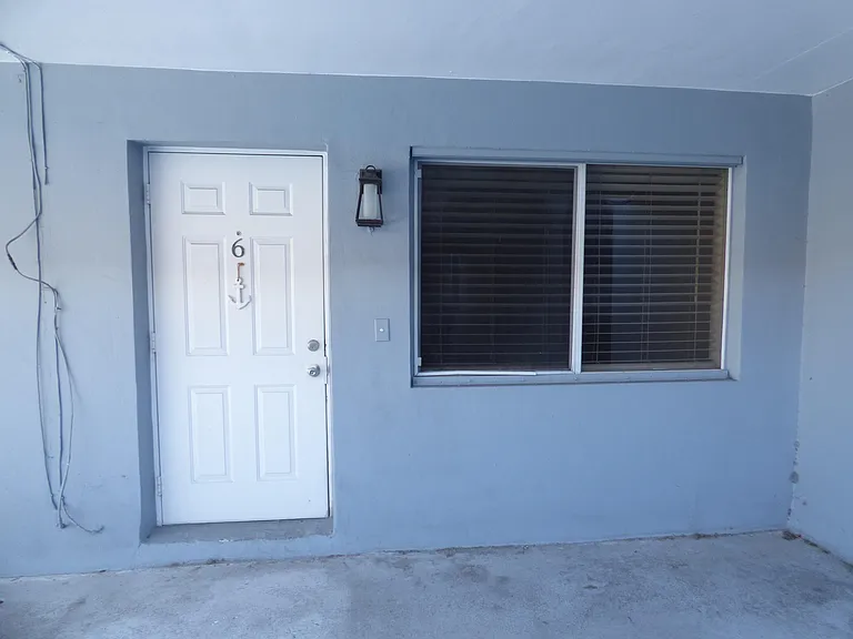 4220 N Federal Hwy #6 — Photo 6