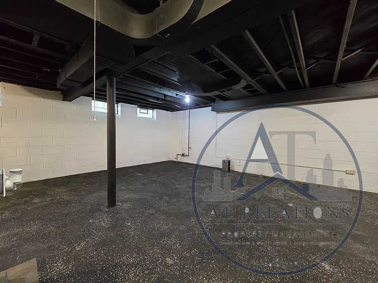 15663 Carlisle St — Photo 22
