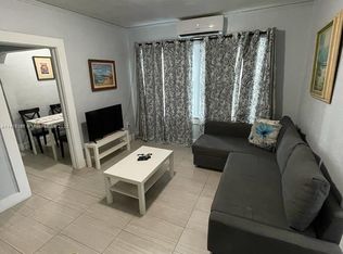 1700 SW 10th St #3, Miami, FL 33135