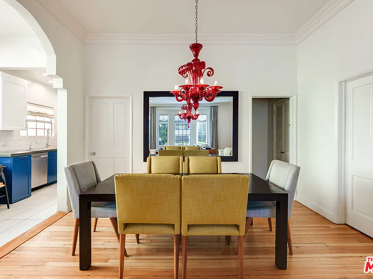 1014 N Doheny Dr — Photo 12