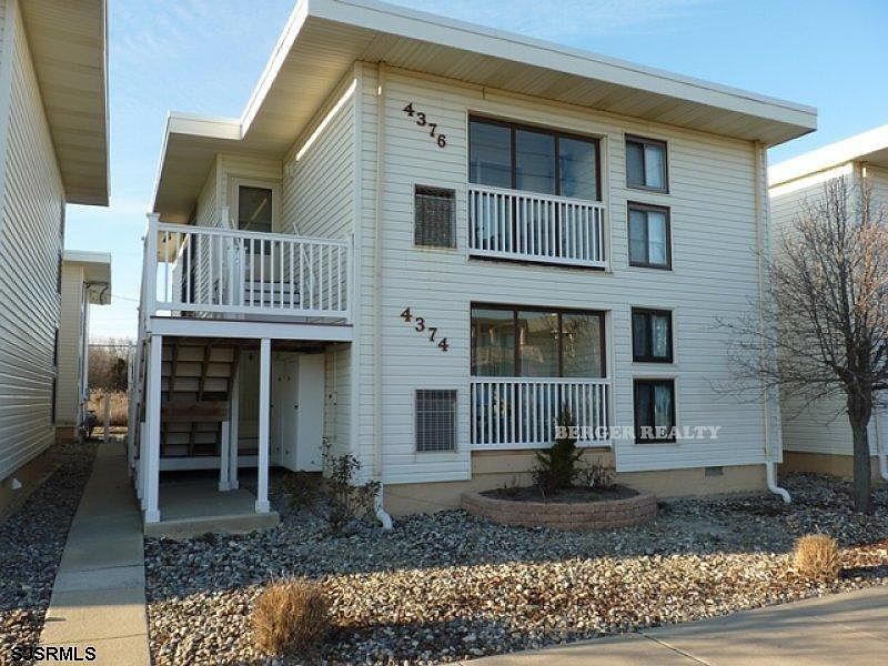 1st image of 4374 West Ave