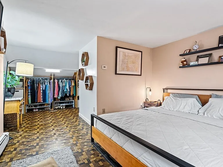 51 Fairlawn St #51 — Photo 11
