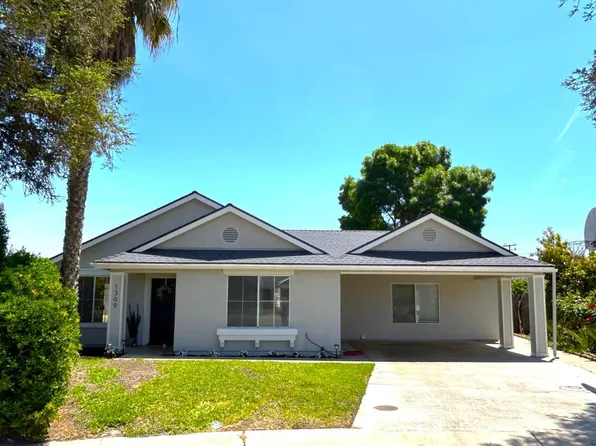 1309 Plum St, Selma, CA 93662