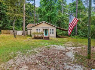 322 Stratford Rd, Talladega, AL 35160