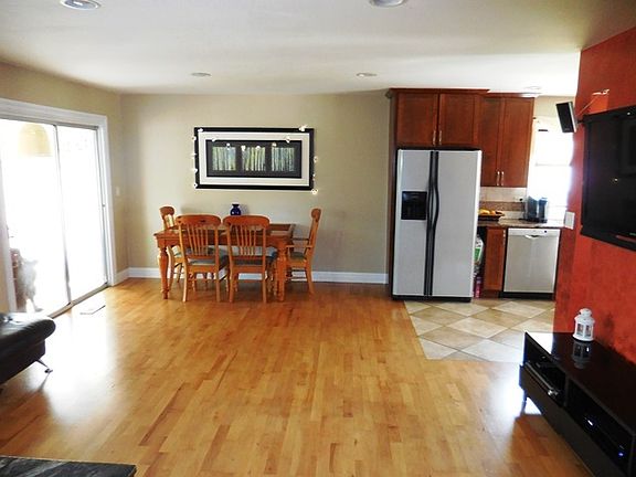 2nd image of 1002 Summerfield Dr