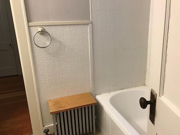 2nd image of 43 Lafayette Ave SE APT 12