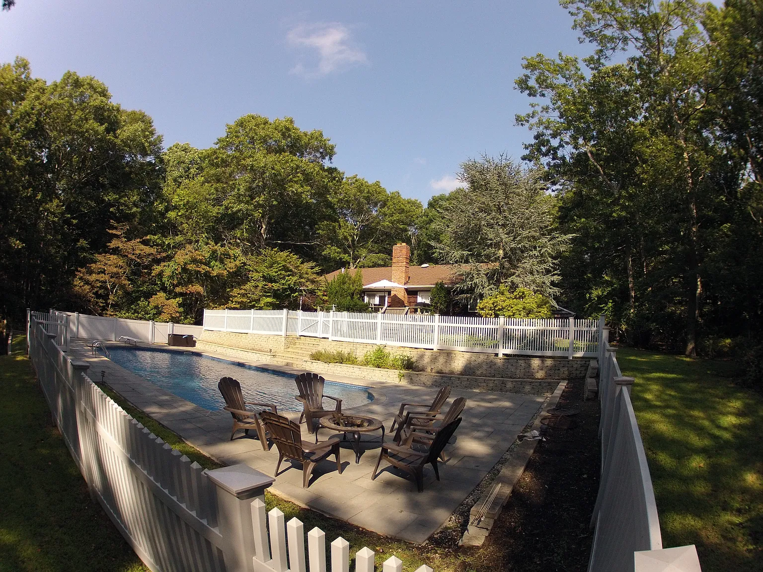 Hidden Gem Summer Rental in Southampton — Photo 2