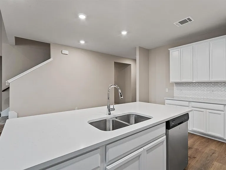 322 Windy Reed Rd — Photo 6