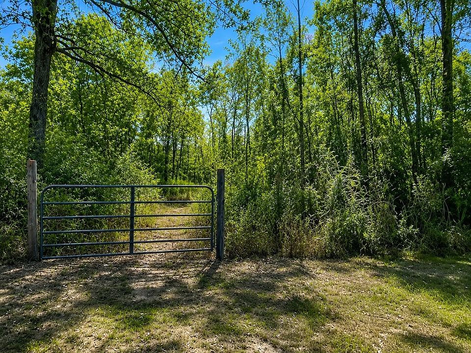 2nd image of LOT 12 Sam Houston St