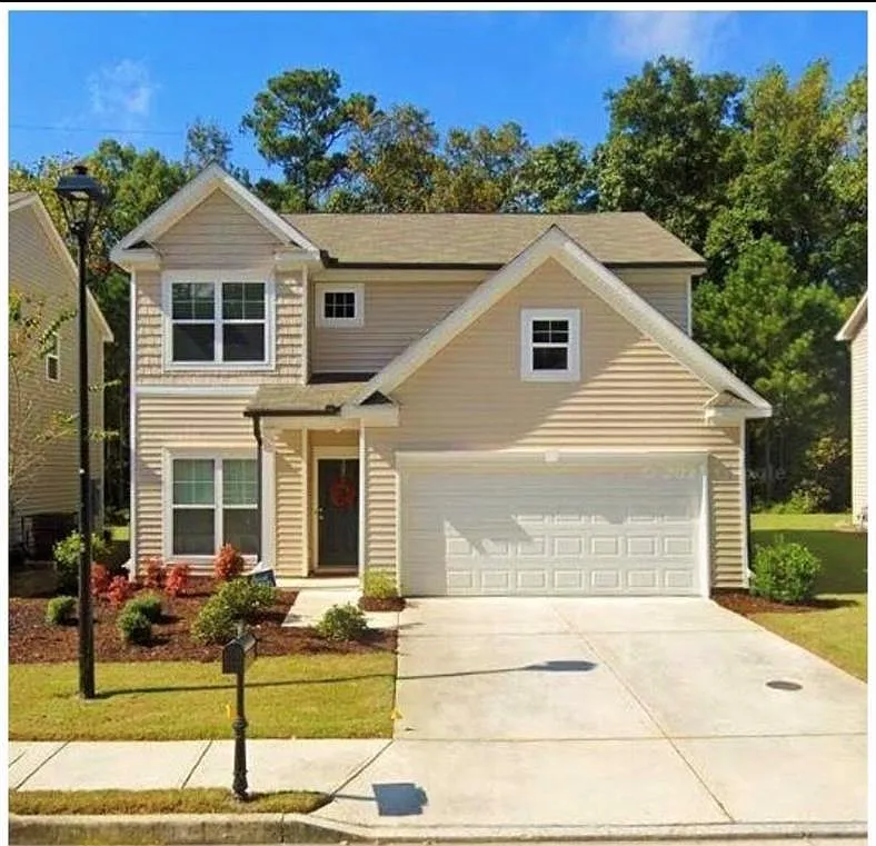 3 bed, 2.5 bath, 2434 sqft, $2,500 — Photo 1
