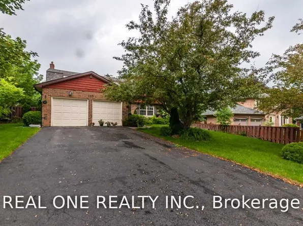 125 Briarwood Rd, Markham, ON L3R 2X1