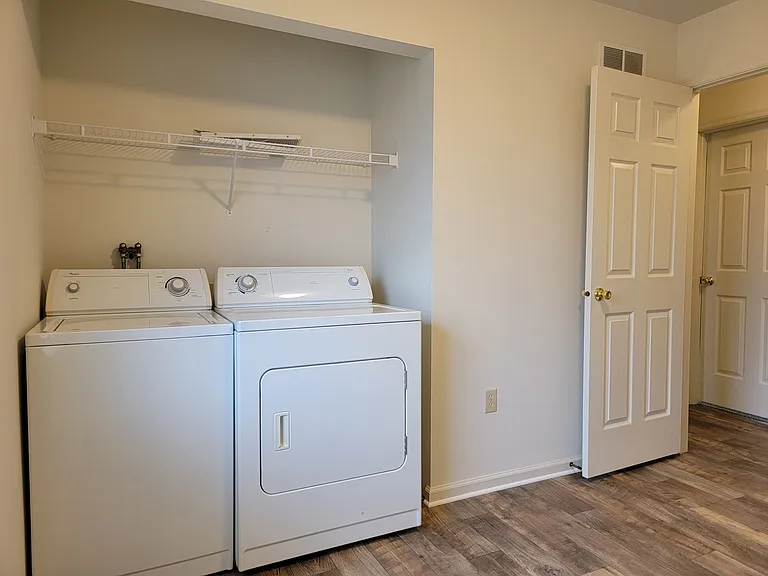 3 Abbey Ln — Photo 8