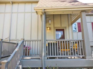 626 Ridgewood Ct, Ann Arbor, MI 48103