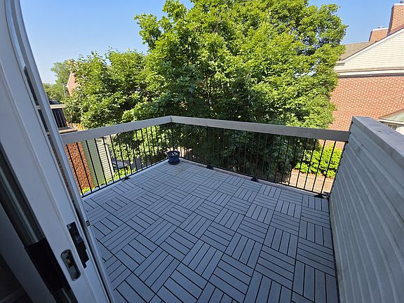 3rd image of 1329 S Washington Ave