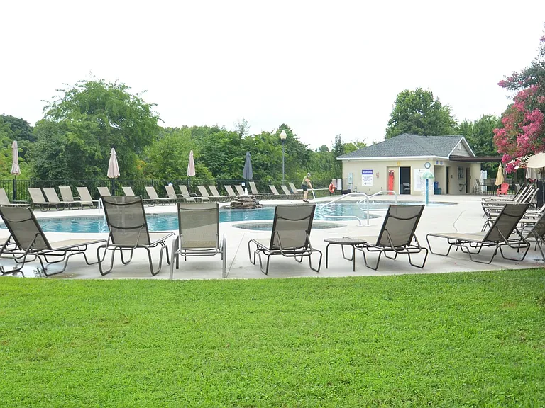 205 Capital St #201 — Photo 13