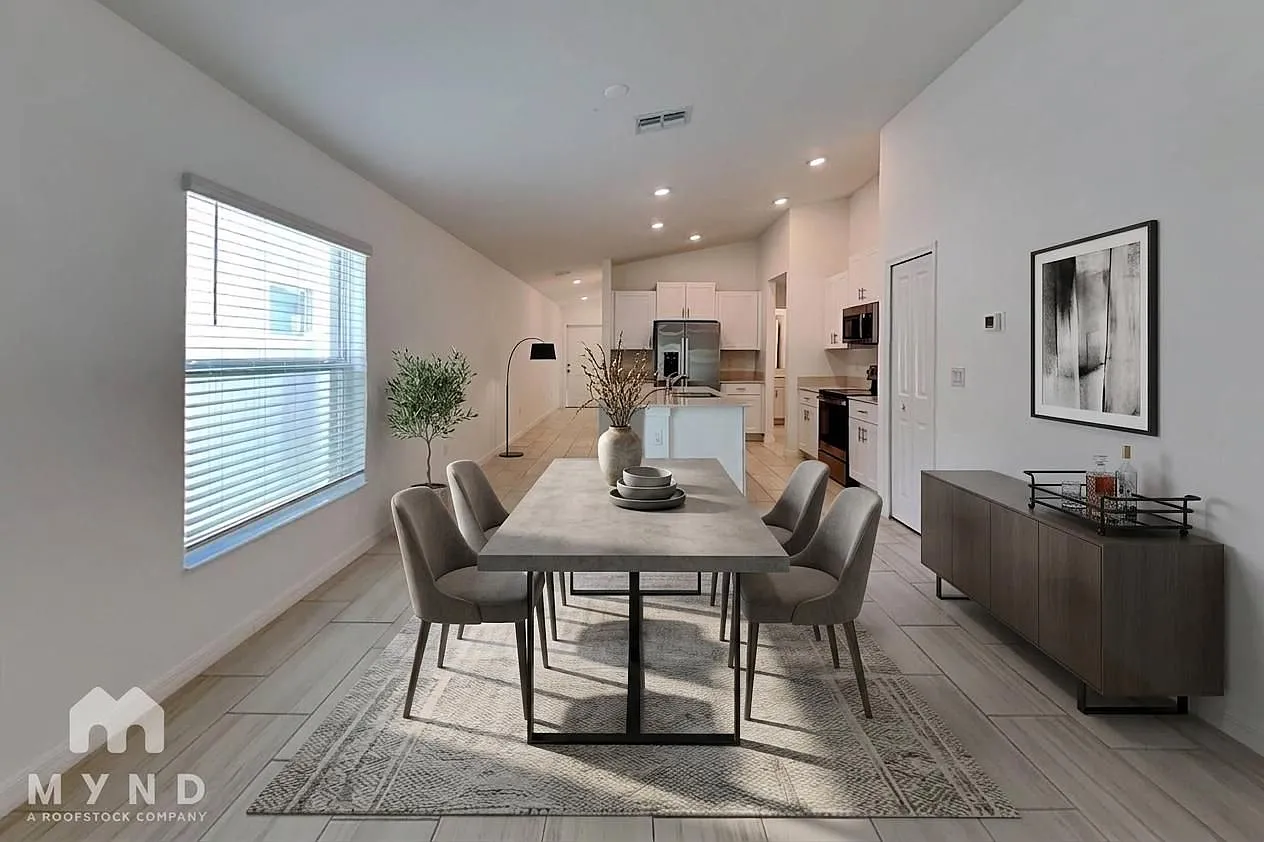 3 bed, 2.0 bath, 1461 sqft, $2,425 — Photo 3