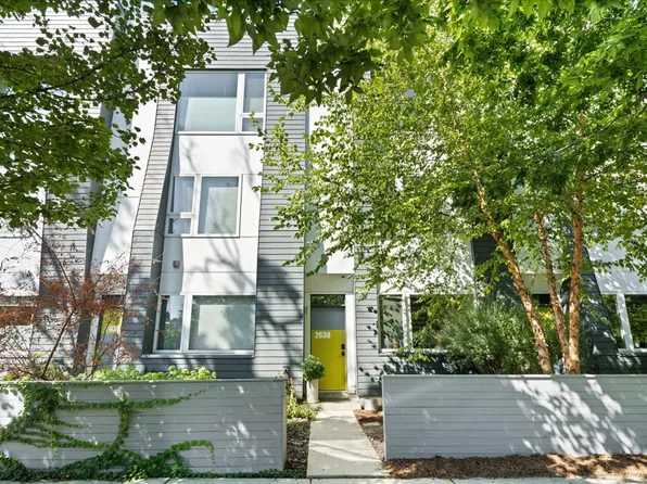 2638 N Ridgeway Ave, Chicago, IL 60647