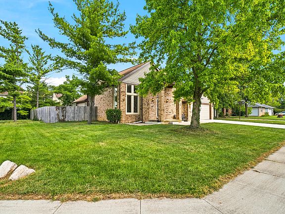 3rd image of 6312 Youngland Dr