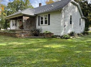 1445 Amy St, Burton, MI 48509