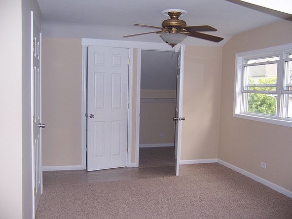 3rd Floor Master Bedroom with Walk-in Closet and Half Bathroom