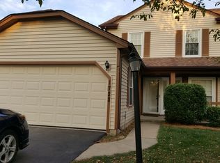 1722 Ranchview Dr, Naperville, IL 60565