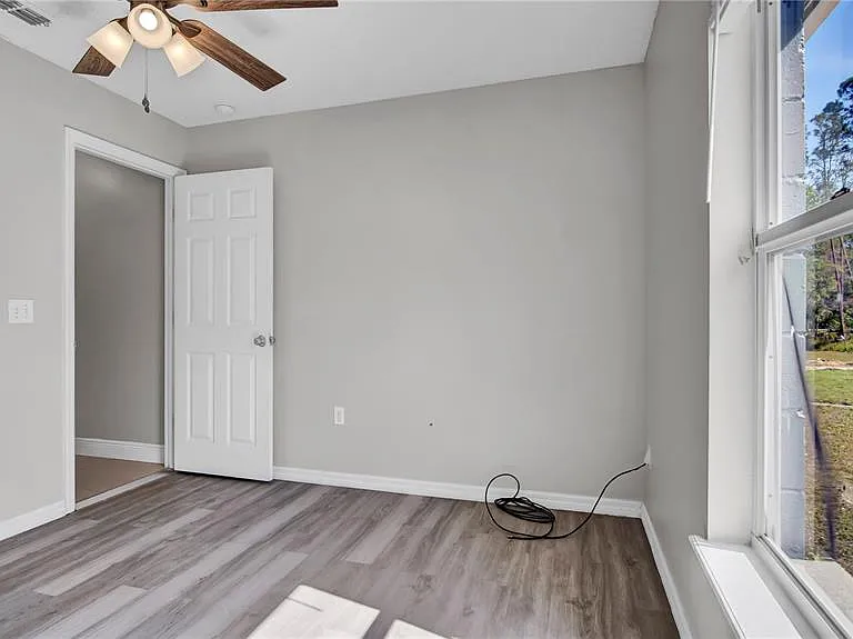 37 Peterlee Ct — Photo 30