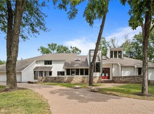 21050 W 45th Ter, Shawnee, KS 66218