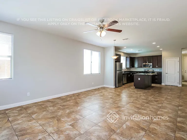 1806 W Paisley Dr — Photo 2