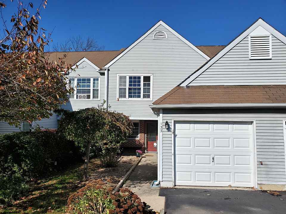 1st image of 133 Wigton Cir
