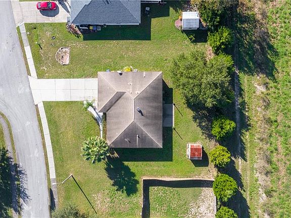5th image of 4070 Lake Bluff Dr