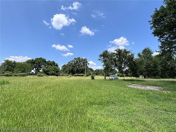 3rd image of 4025 Quillman Rd